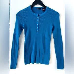 Moda International Top